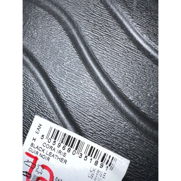 Clarks Cora Iris Loafer womens US 9 Wide Black Leather Slip On 1 inch heel New - Picture 10 of 13